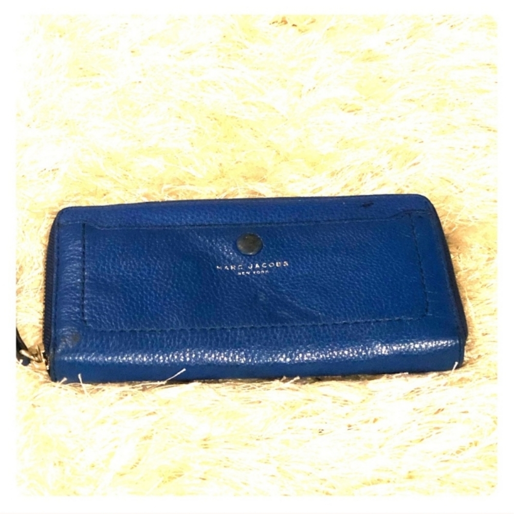 Marc Jacobs wallet royal blue